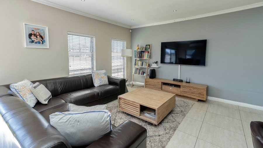 3 Bedroom Property for Sale in Sonkring Western Cape